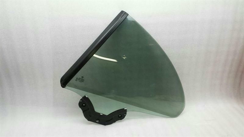 BMW 6 Series E64 Left Rear 1/4 Glass 7186643 Door Window 1/4 Rear Left
