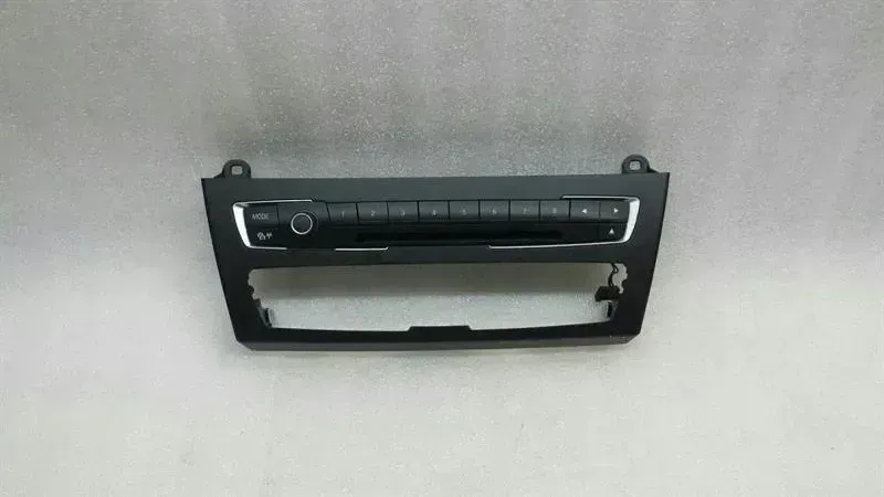 BMW 1 Series F21 CD Player Control Panel Control Panel 61319261102 Radio Control Panel