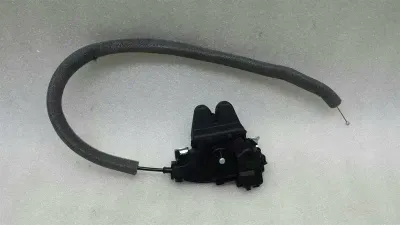 Mercedes C Class W204 Boot Lock A2047500185 Tailgate Lock