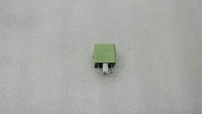 BMW 7 series E66 facelift fuel pump relay 8373700 relay