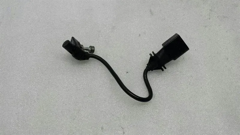 BMW 7 Series E66 Facelift Crankshaft Sensor 0281002 CRANKSHAFT SENSOR