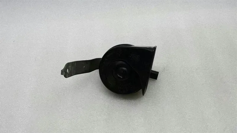 BMW 7 Series E65 Horn 6968441 Horn Fanfare Low