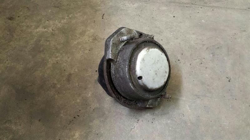 BMW 7 series E65 E66 745i engine mount 22116754614 engine bearing carrier
