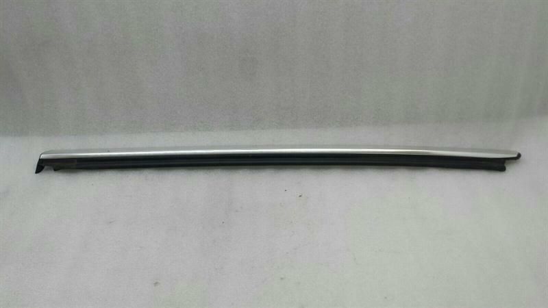 Mercedes R Class W251 Right Rear Moulding A2516905480 Moulding Trim Rear Right
