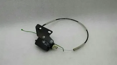 BMW 6 Series E63 Fuel Cap Actuator 6923975 Fuel Flap Actuator