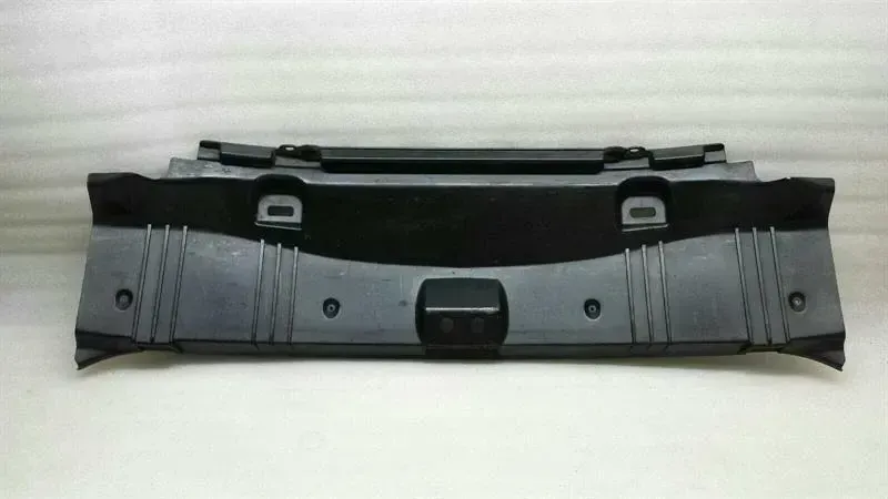 BMW 6 Series E63 Trunk Finisher 51477009192 Tailgate Trim