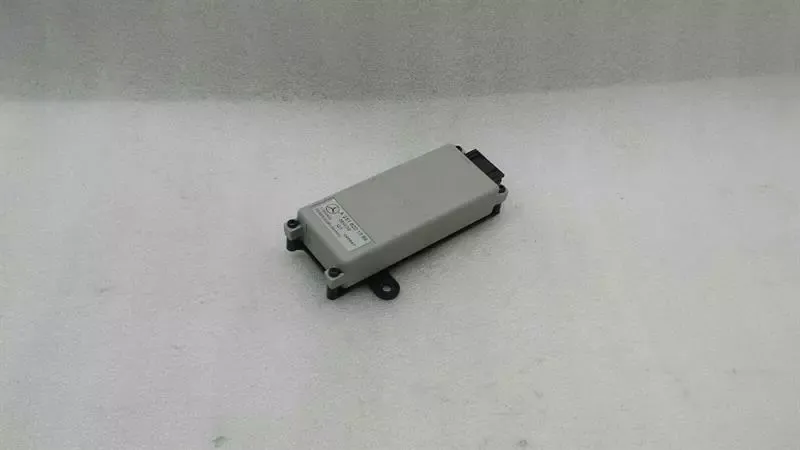 Mercedes R Class W251 Amplifier A2518201389 Amplifier