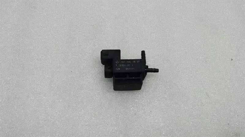 Mercedes C Class W203 Vacuum Valve A0025401897 Diverter Valve
