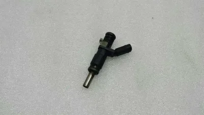 Mercedes C Class W203 Fuel Injector A2720780249 Fuel Injector M272