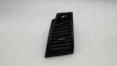 BMW 1 Series E87 RHD Left Air Vent 7059187 right handlebar