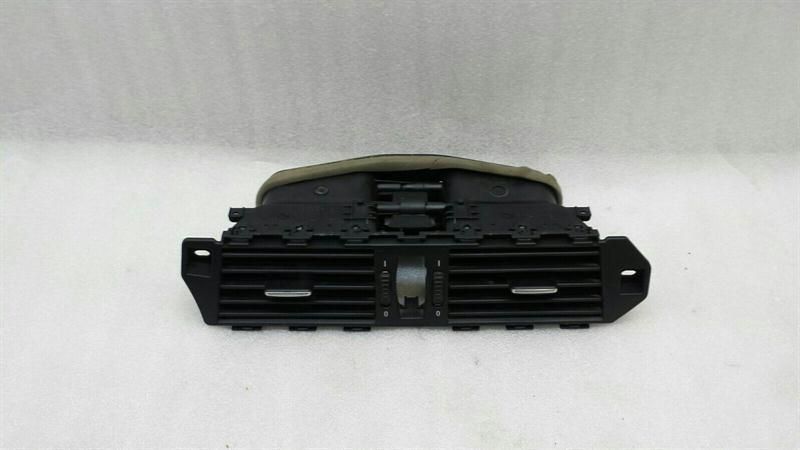 BMW 5 Series E60 Center Air Vent 9112206 Ventilation Nozzle Vent Grille Center LCI