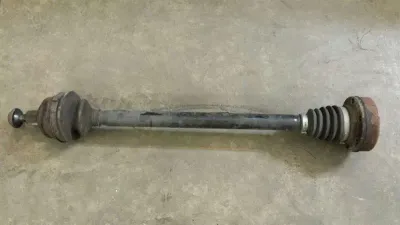Audi A8 4E D3 4.2 Rear Li or Re Drive Shaft 4E0501203C Rear Drive Shaft