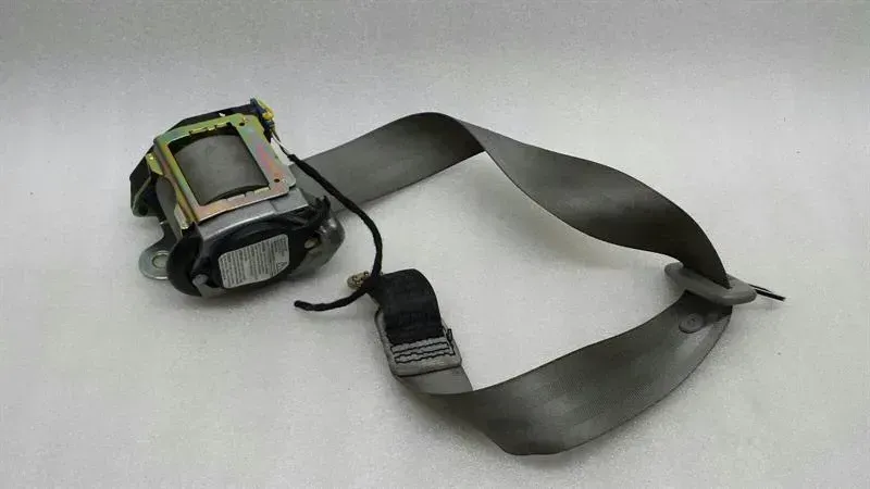 Audi A8 8E rear seat belt 4E0857807A seat belt belt rear