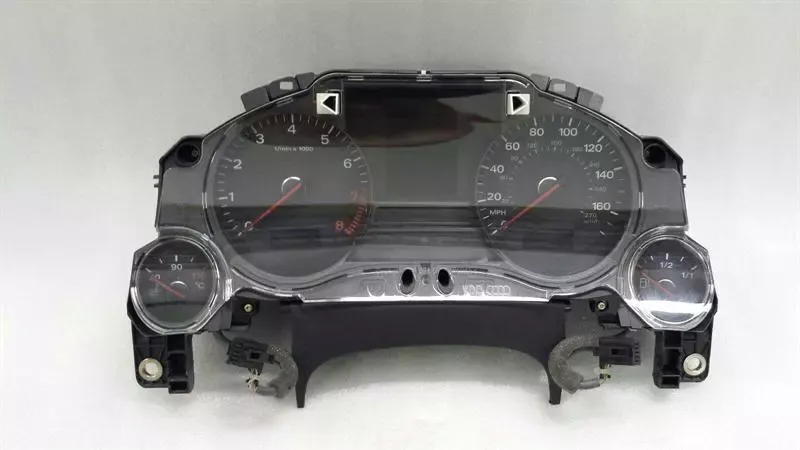 Audi A8 8e rhd Instrument Cluster 4E0920950C MPH UK 4.2 V8
