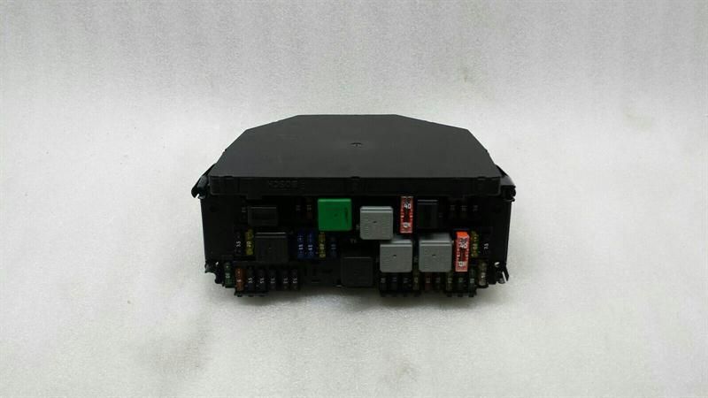 Mercedes E Class W212 Fuse Box A2129000006 Fuse Box SAM