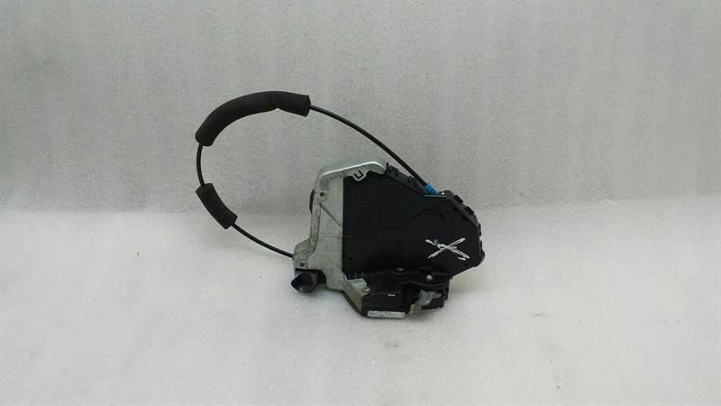 XUS ISF IS II Door Lock Front 69030-53110 Front Right Door Lock KEYLESS GO