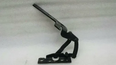 BMW 7 series E65 Bonnet Hinge LHS 8240333 Hood Hinge Left