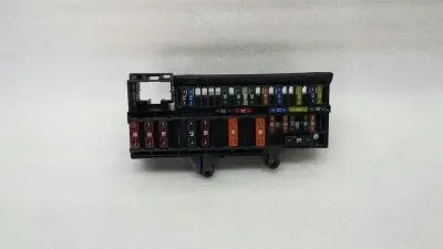 BMW 7 series E65 E66 fuse box 69005820 fuse box central electrics