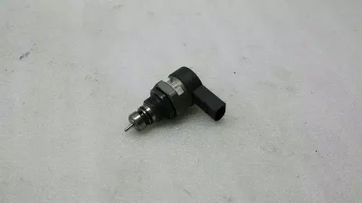 BMW 5 Series E61 E60 Fuel Pressure Sensor 0281002738 Pressure Sensor 3.0D