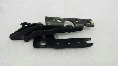 BMW 7 Series E65 Bonnet Hinge RHS 8240334 Hood Hinge Right