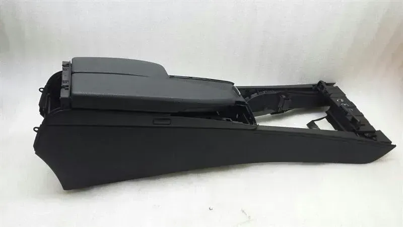Mercedes C Class W204 RHD Console A2046802250 Right Hand Drive