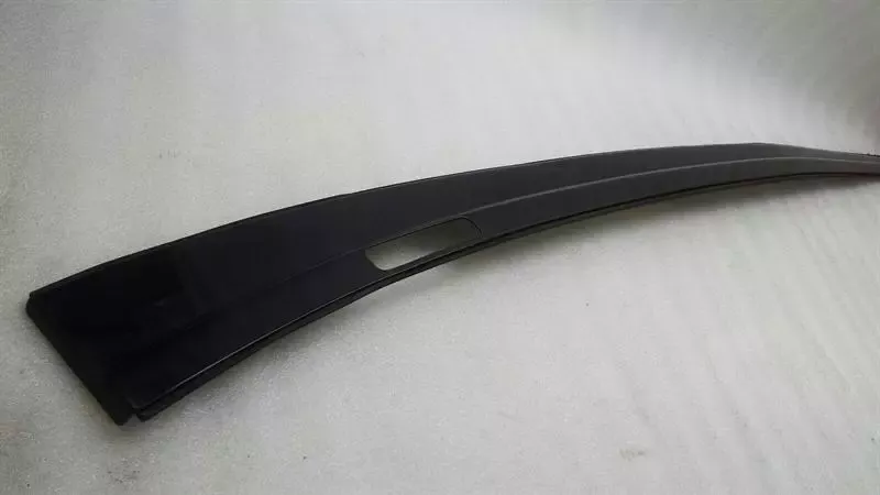 Mercedes C Class W204 Roof Moulding A2046905582 Roof Strip