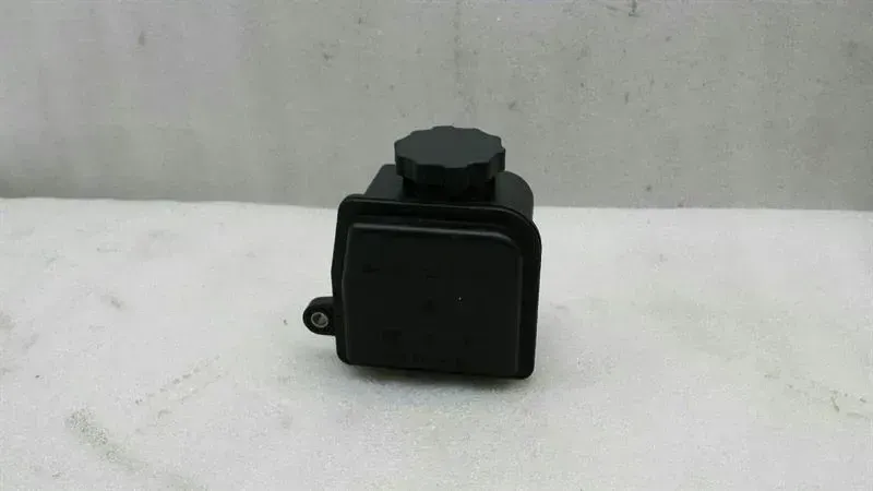 Mercedes S-Class W220 Power Steering Reservoir A0004600183 Power Steering Tank