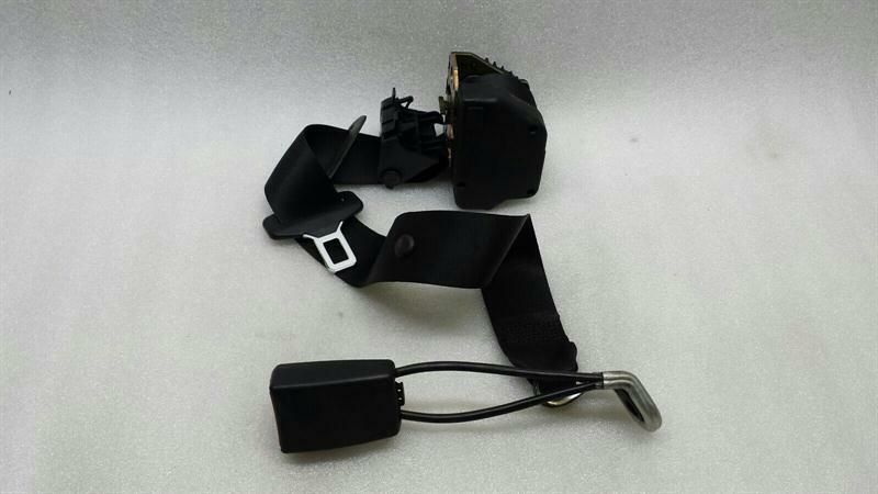 Mercedes S-Class W220 rear seat belt A2208601585 seat belt rear middle
