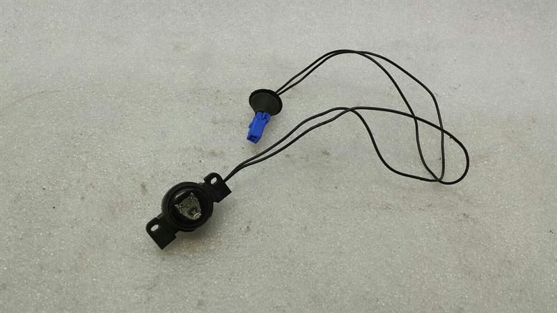 Jaguar XJ6 X350 Boot Switch X350 Tailgate Switch