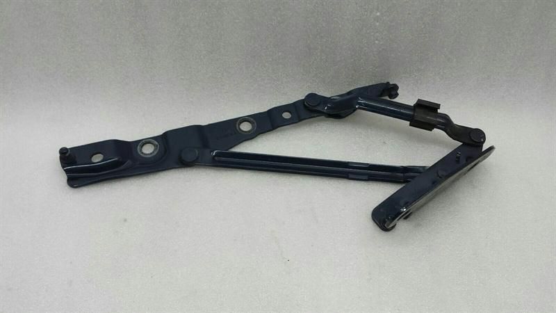 Jaguar XJ X350 right boat hinge C2C1425 tailgate hinge right