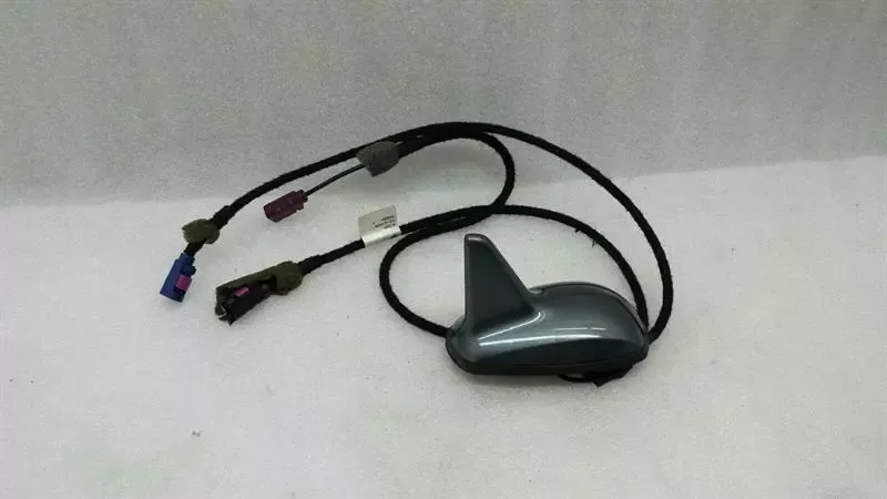 Mercedes E Class W211 Roof Antenna A2218202475 Roof Antenna