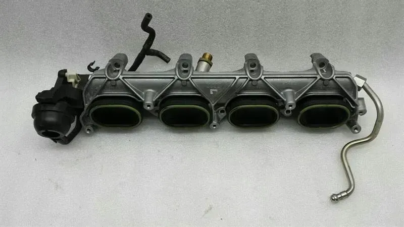 Audi RS5 8T intake manifold intake manifold left 70372608 intake manifold left V8