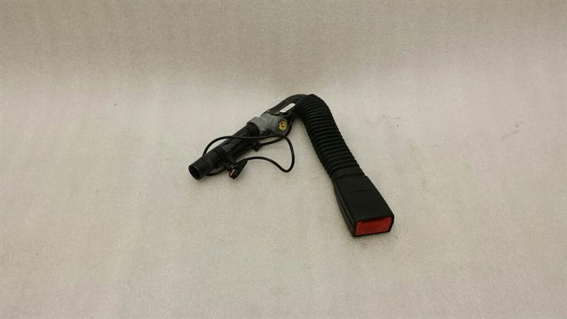 BMW 5 Series E60 Right Front Seatbelt Tensioner 6982520 Front Seat Belt Tensioner RE