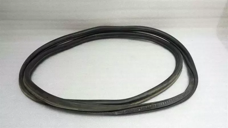 Audi S3 8P boat weatherstrip 8p3827705j tailgate gasket