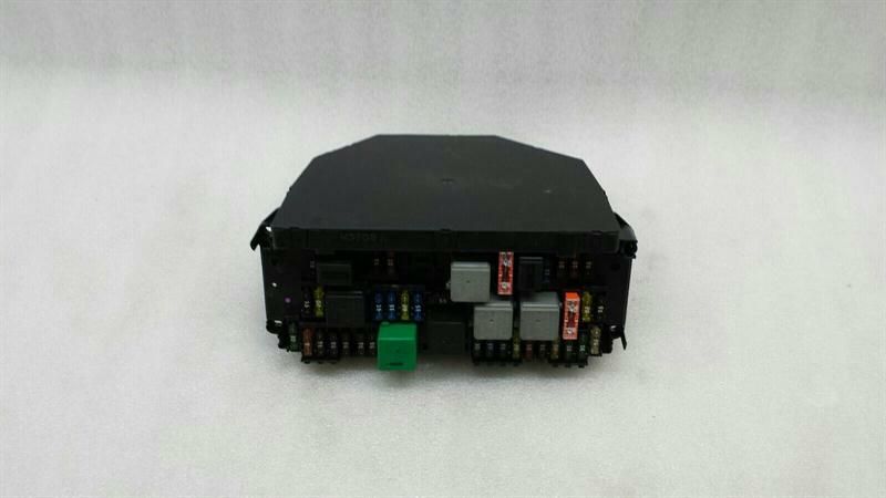 Mercedes E Class W212 Front Fuse Box A2129007104 Fuse Box SAM Module