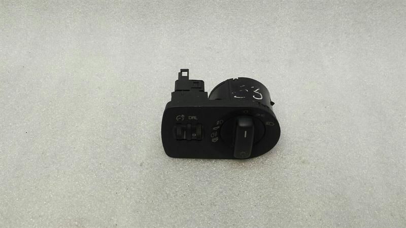 Audi S3 8P RHD headlight switch 8P2941531S right hand drive DRL