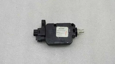 JAGUAR XJ X350 X358 Fuel Cap Actuator C2C4240 Fuel Flap Actuator