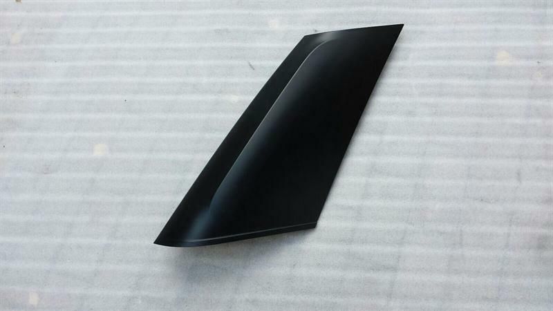 LAND ROVER L320 Right D Post Cover DDG000165PNP D Willow Cover Right