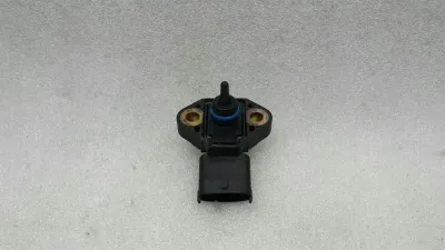 BMW 5 Series E61 7834411 pressure sensor fuel pressure sensor