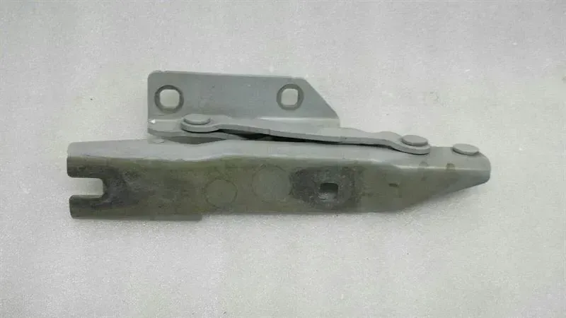 BMW 5 Series E61 E60 Bonnet Hinge RHS 7008728 Hood Hinge Right