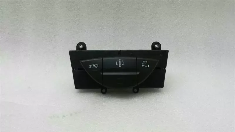 Mercedes CLS W219 Air Suspension Switch A2118217058 AIRMATIC Switch