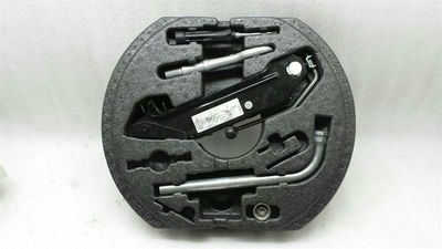 VW SCIROCCO 1K car jack 1K0012115F SPARE WHEEL TOOL KIT Golf 4D0012219A