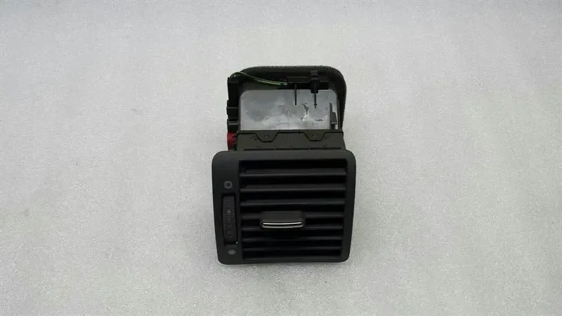 Audi S8 D2 Left Air Vent 4D0820902J Ventilation Nozzle Vent Grille Left