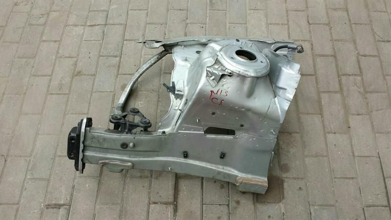 Mercedes CL W216 right front wheelhouse A2216201461 right front chassis leg W221