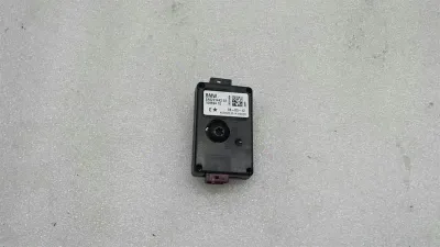BMW 3 Series F30 Antenna 9231442 Antenna Amplifier