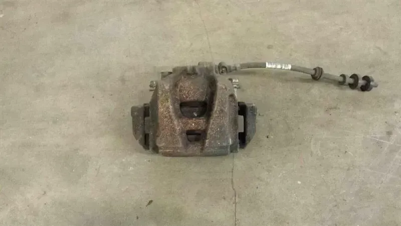 Audi A4 8K B8 caliper front right 8K0615124F brake 8K0615124C 3C0615125