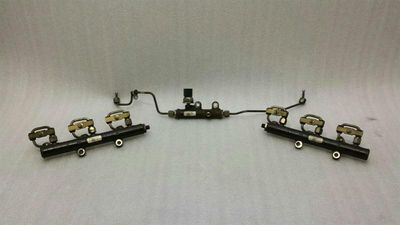 JAGUAR XJ X350 X358 Fuel Rail 4R8Q-9D280-AB Injection Strip Pipe Distributor 2.7D