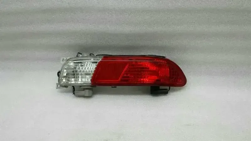 BMW 6 series E64 E63 tail light right 7165818 tail light taillight right