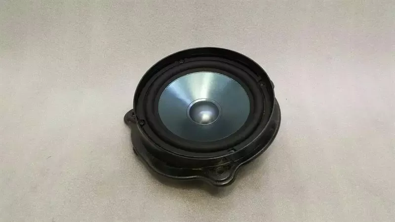 Mercedes CLS W219 door speaker A2198200102 door speaker logic 7 L7 HK left