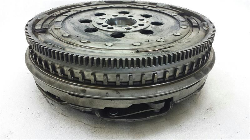 Mercedes w212 2.0L manual 6 diesel flywheel A0232505601 flywheel + clutch